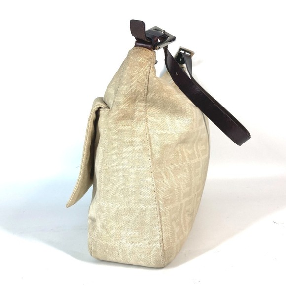 FENDI Cream Leather Zucca Shoulder Bag - Picture 3 of 16